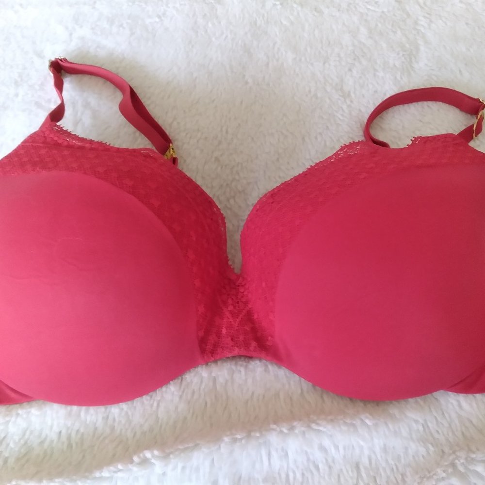 Victoria's Secret "Incredible by Victoria's Secret" Lined Demi 36D